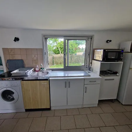 Apartment Canoe Piscine Chauffee Et En Ardeche Meridionale *